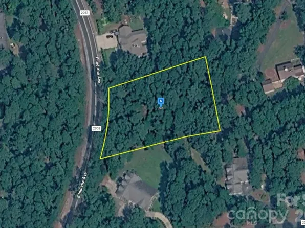 1685 E Indiana Ave, Southern Pines, NC 28387