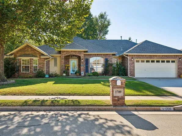 1709 Redtail Hawk, Edmond, OK 73003