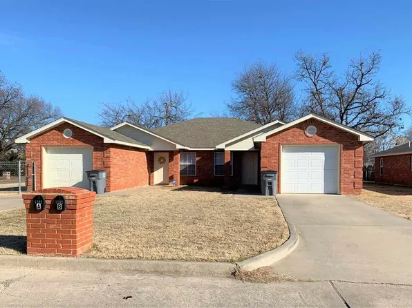 1202 SW 25th St, Lawton, OK 73505