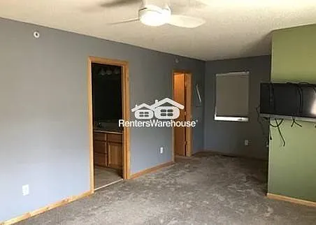 4820 Underwood Ln N #E — Photo 12
