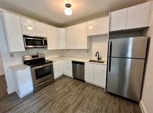 2014 SE 12th Ave APT 104, Portland, OR 97214