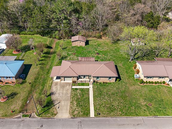 3rd image of 110 Noblett Ave