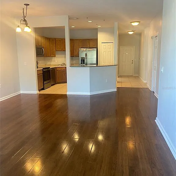 987 Fern Ave #202 — Photo 13
