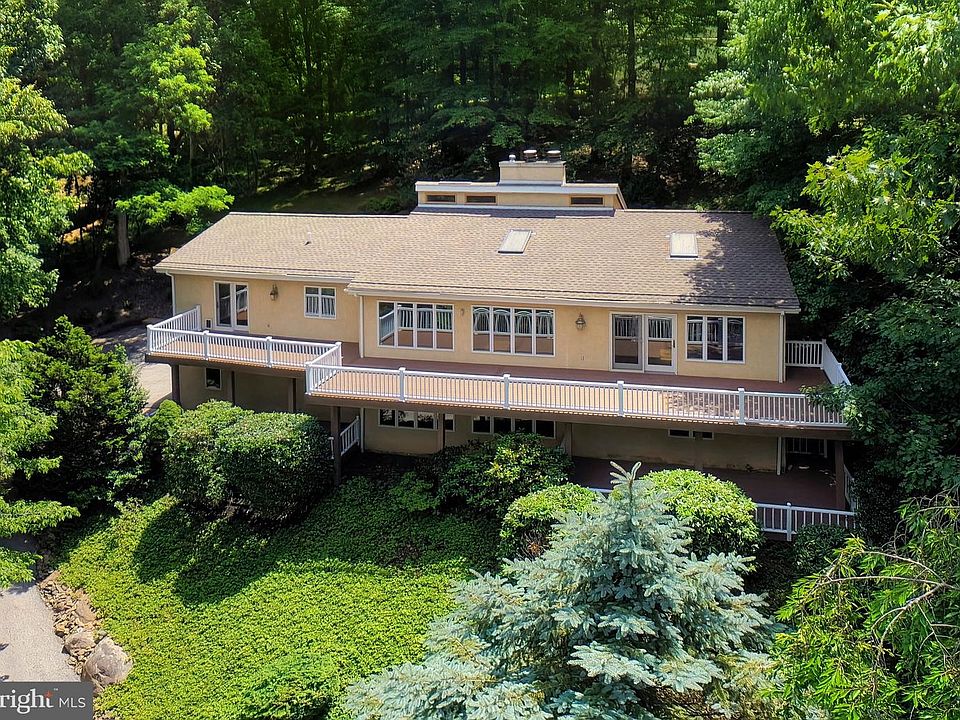 1st image of 3300 Sawmill Rd
