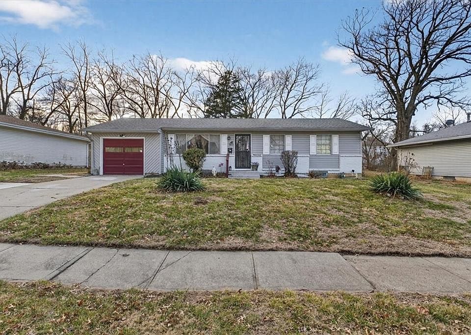 1st image of 1322 N 62nd Pl