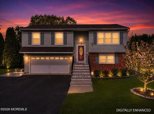 51 Newtons Corner Road, Howell, NJ 07731