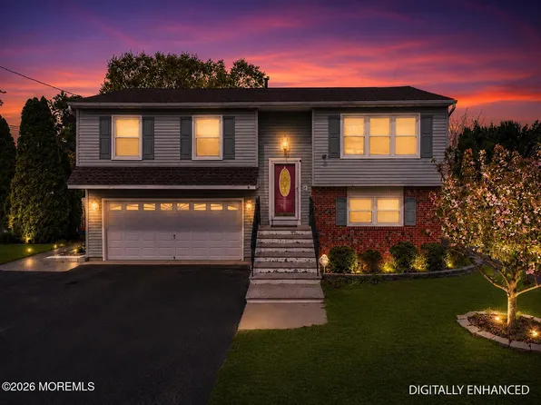 51 Newtons Corner Road, Howell, NJ 07731