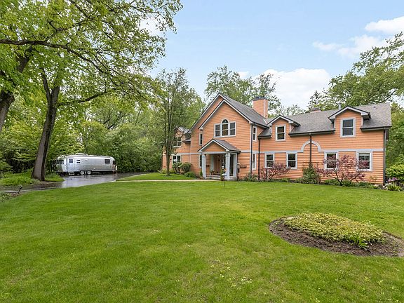 3rd image of 1520 Telegraph Rd