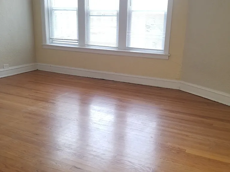 2753 W Arthur Ave #3 — Photo 8