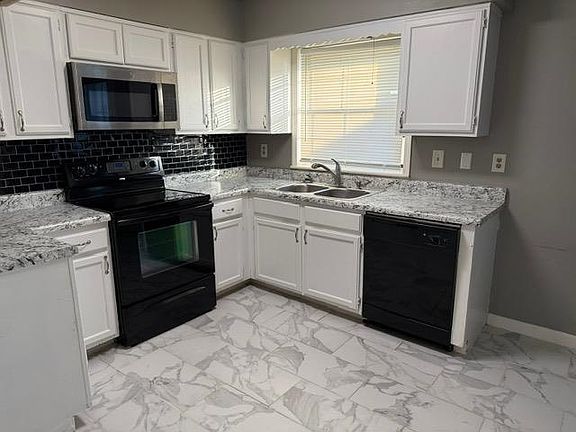 5th image of 6989 Amberly Way Dr
