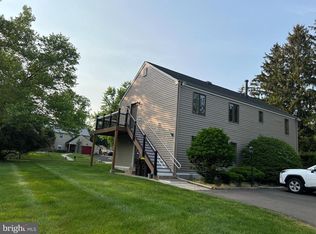 890 Belfry Dr, Blue Bell, PA 19422