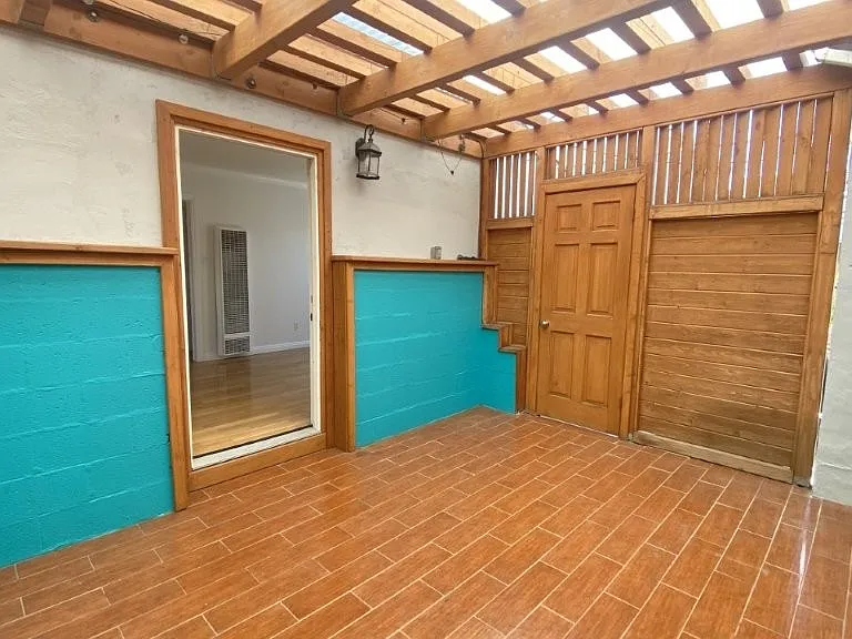 4645 Castelar St — Photo 7