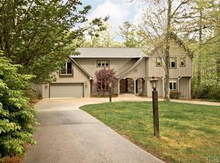 445 S South Dr, Highlands, NC 28741