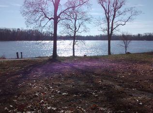 49A Rr 1, Golden Eagle, IL 62036