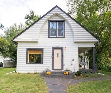 2011 E Highland Ave, Saint Joseph, MO, 64505