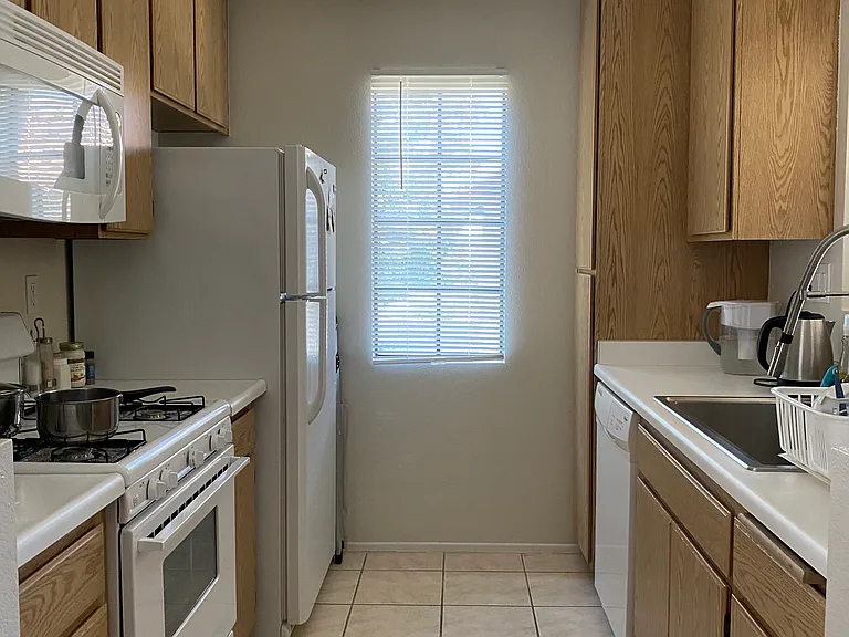10325 Azuaga St #278 — Photo 4