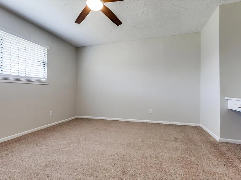 5426 Fairgreen Ln — Photo 20