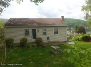 9 Peach St, Harveys Lake, PA 18618