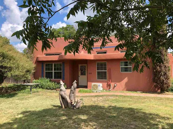 106 E Graves St, Burnet, TX 78611