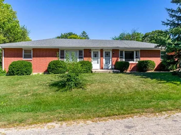 908 Washington St, Pecatonica, IL 61063