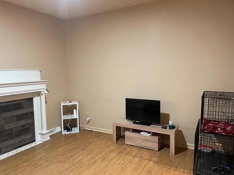209 Park Ave — Photo 29