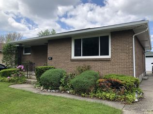 216 Diane Dr, Cheektowaga, NY 14225
