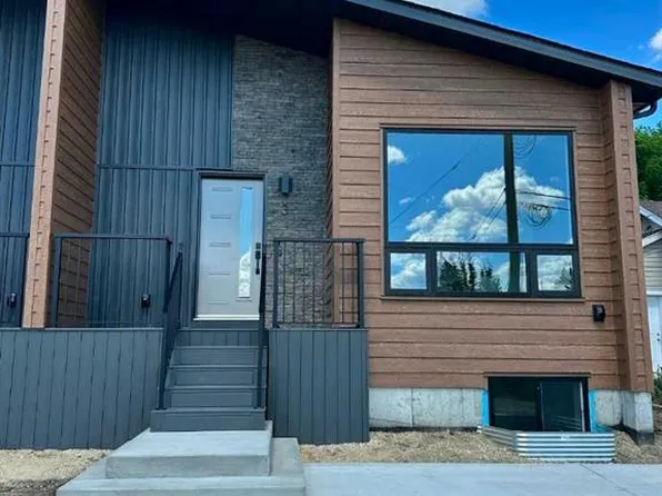 5537 N 51st Ave #2, Lacombe, AB T4L 1K9