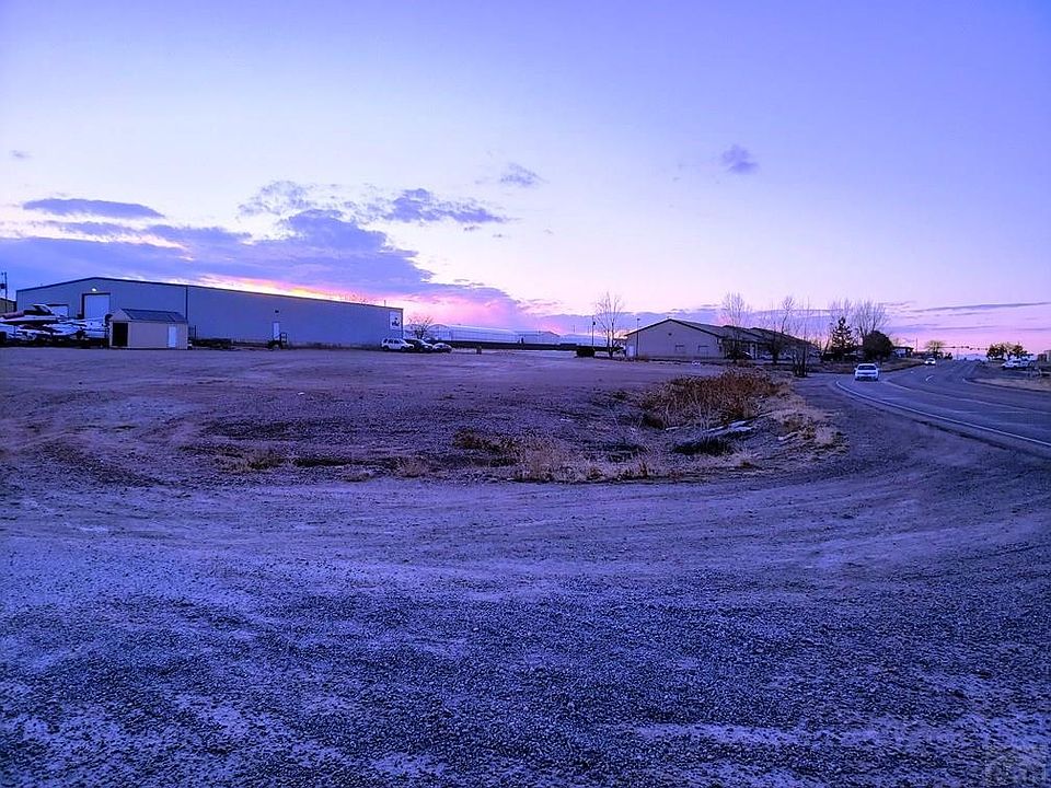 2nd image of 226 E Industrial Blvd