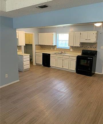 5th image of 4013 Creech St