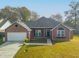 13594 Tara Hills Dr, Gulfport, MS 39503