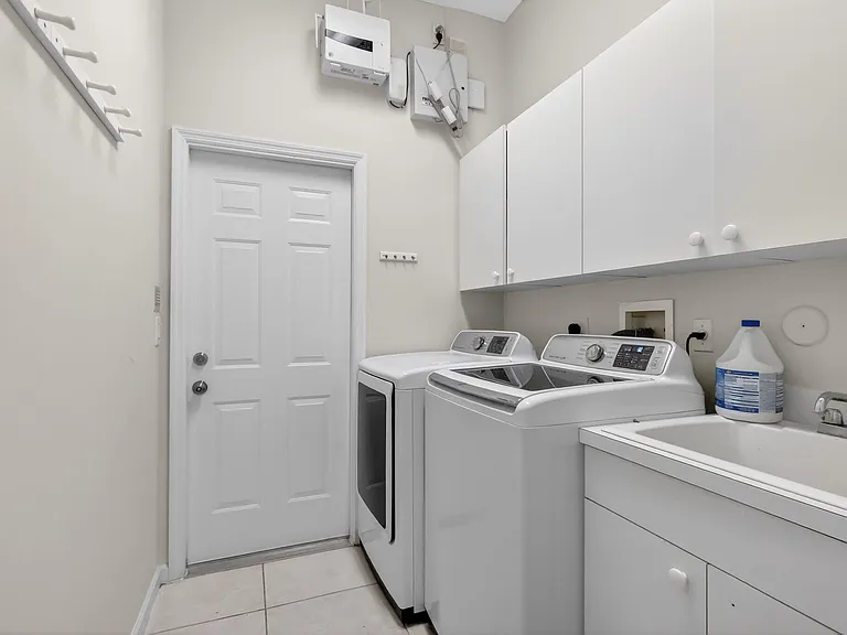1500 Firethorn Dr — Photo 26