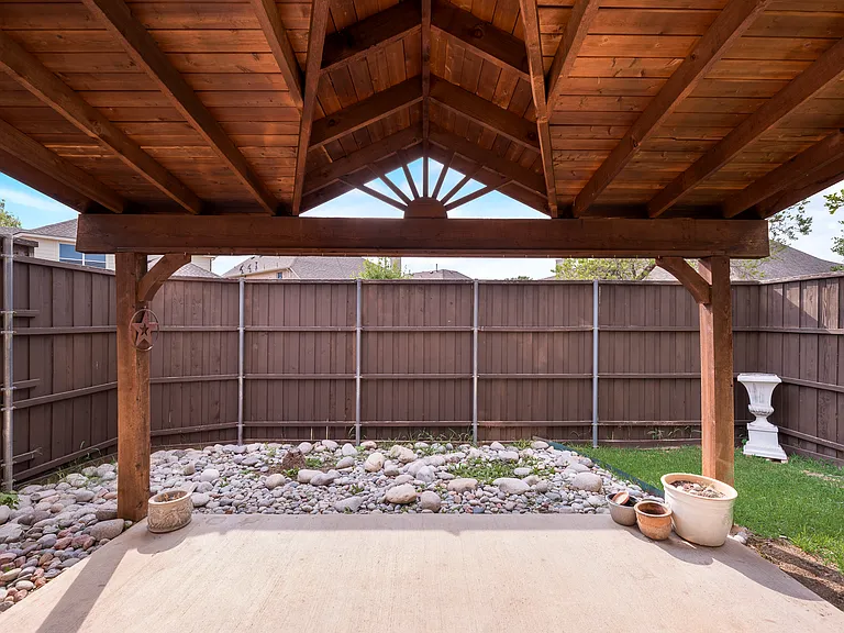 608 Regency Trl — Photo 28