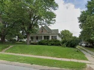 1308 Adams St, Lincoln, NE 68521