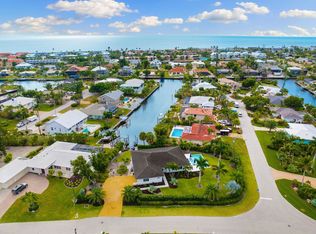 979 Whelk Dr, Sanibel, FL 33957