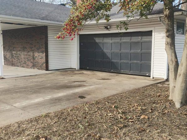 1117 E Ash St, Herrin, IL 62948