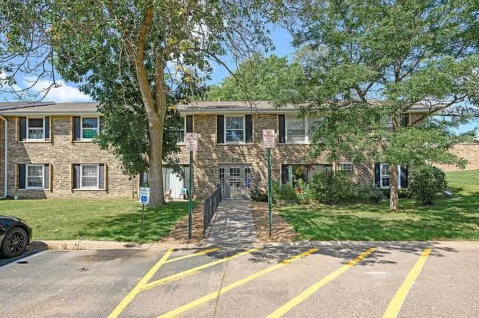 819 Smetana Rd #3 — Photo 25