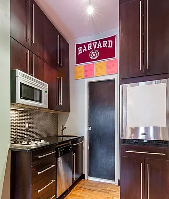 Rented by Coleman Real Estate Group | media 25