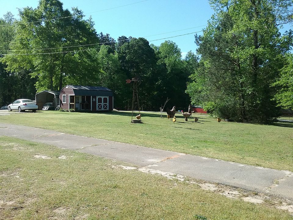 2nd image of 301 Reedy Fork Rd