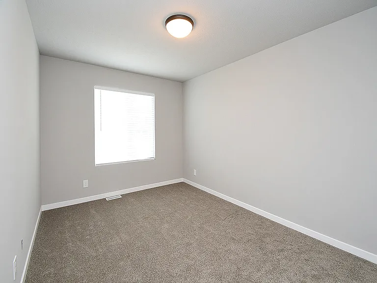 8121 S 198th Ave — Photo 24