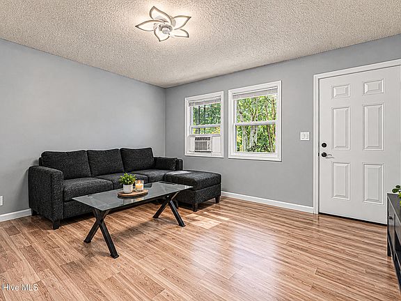 2nd image of 302 Keith Avenue