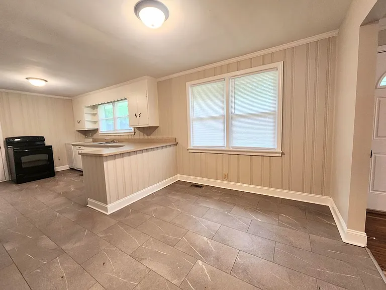 14 Stephanie Dr W — Photo 3