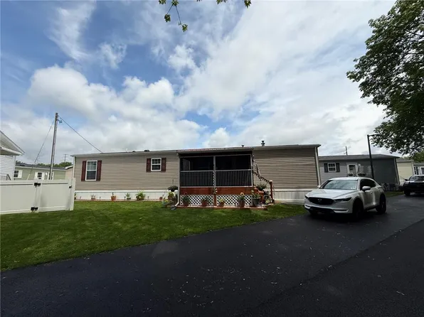 7468 Continental Cir, Trexlertown, PA 18087