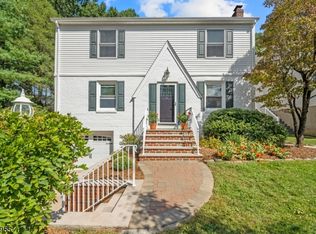 10 Cypress Rd, Chatham, NJ 07928