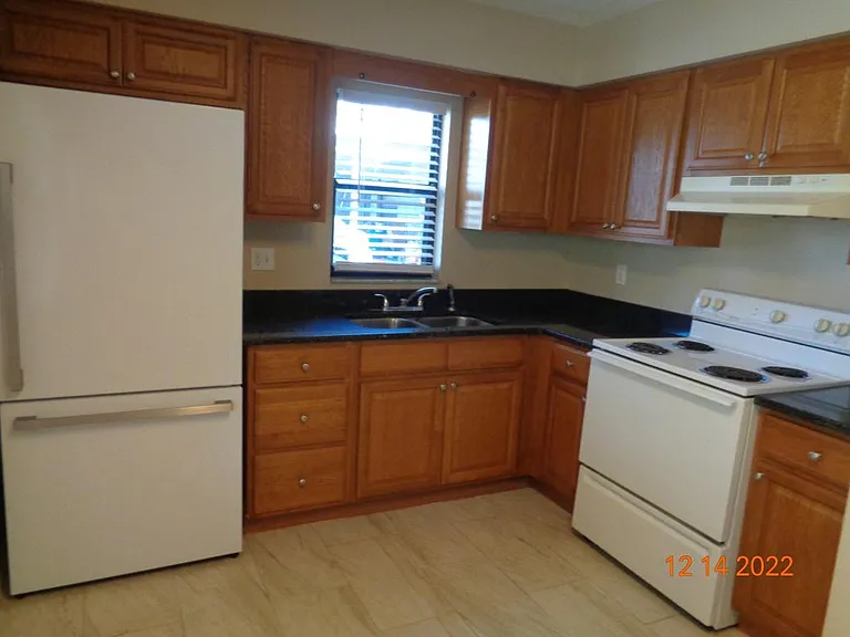 5413 McLeod Dr — Photo 5