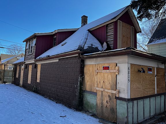 3rd image of 6805 S Maplewood Ave