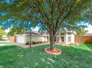 206 Bowie St, Forney, TX 75126