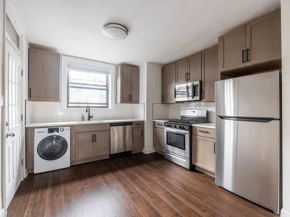 5505 N Lincoln Ave #2, Chicago, IL 60625