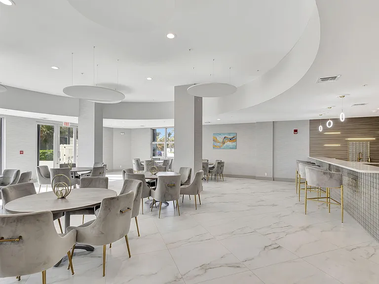 5200 N Ocean Dr #1004 — Photo 32