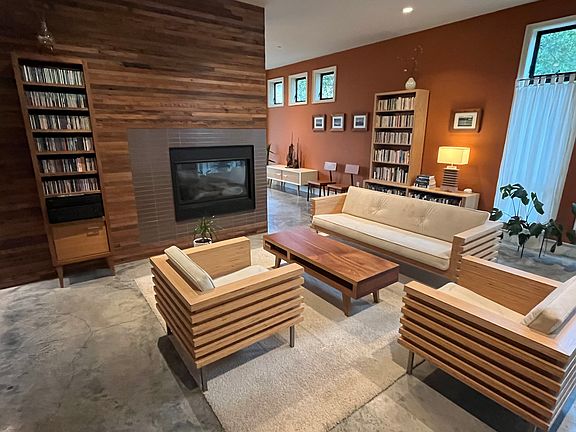 Down stairs living room as you enter front door.