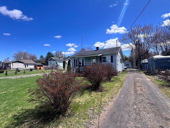 2nd image of 2082 Sandy Hill Rd